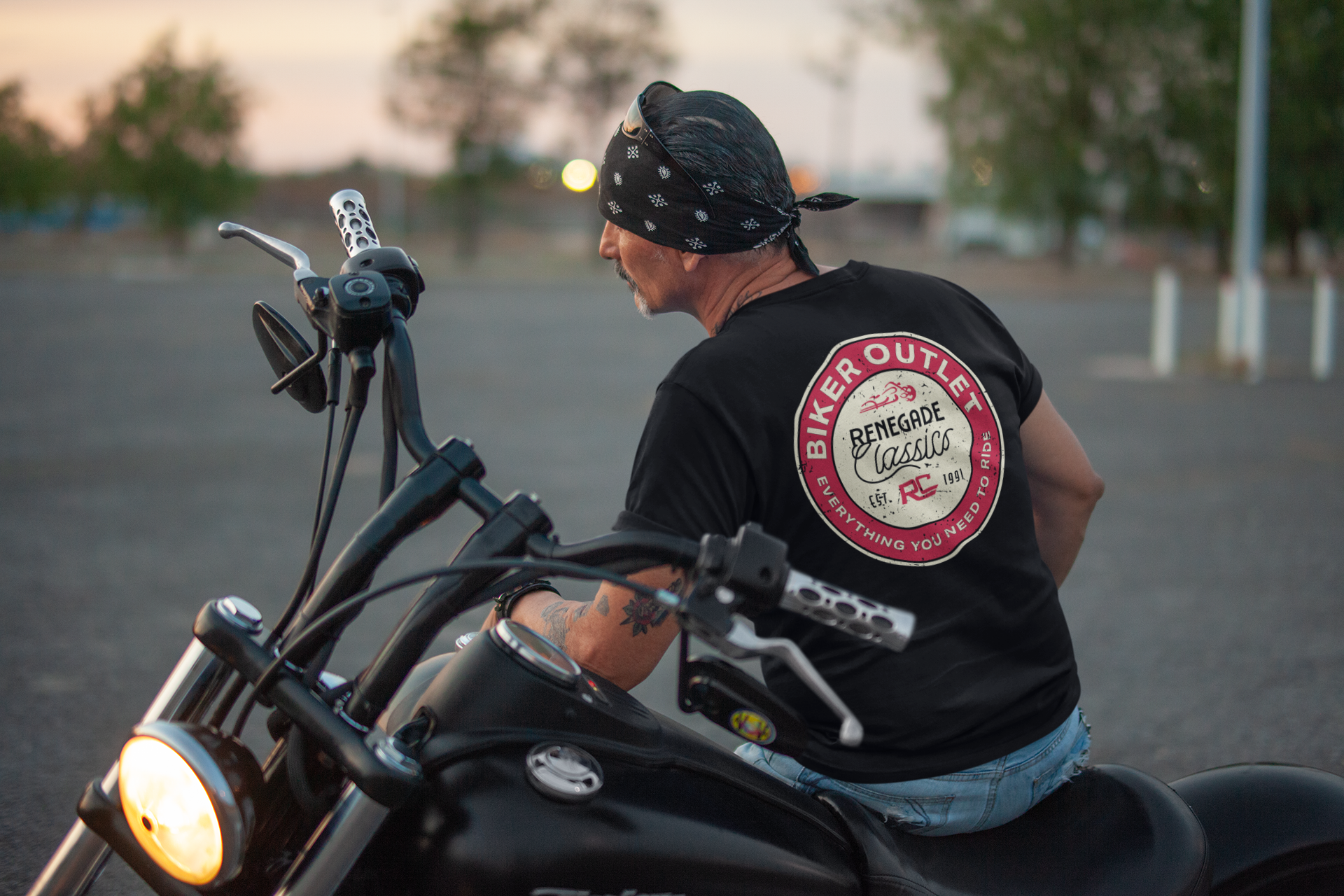 RC Retro Sign Tshirt